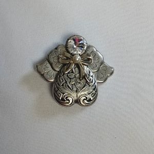 Jane 1995 AOL Angel Pin.